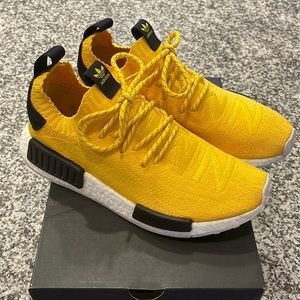 NMD_R1 Primeknit